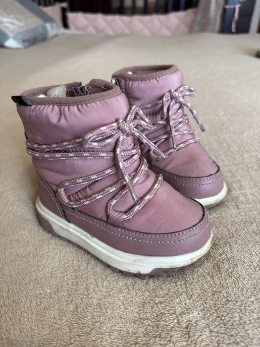 Зимові чобітки H&M