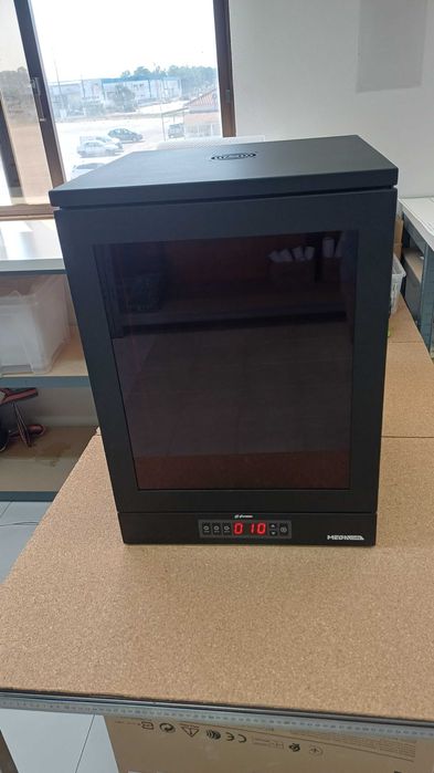Impressora 3D Phrozen Mega 8K + Forno de Cura Phrozen Cure Mega USADOS