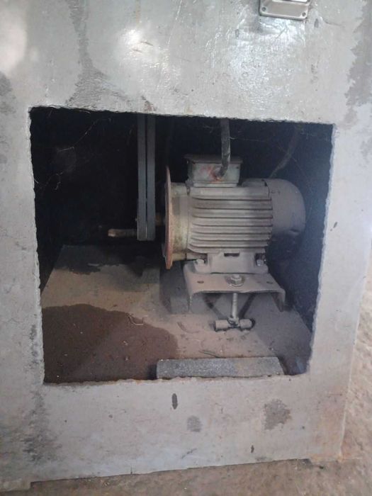 Szlifierka warsztatowa stojąca