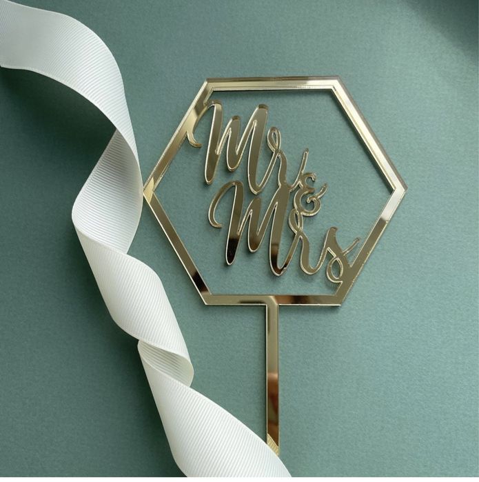 Топер на торт