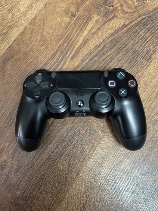 Playstation 4 pro 1 TB