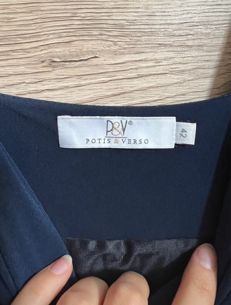 Elegancka granatowa sukienka potis&verso