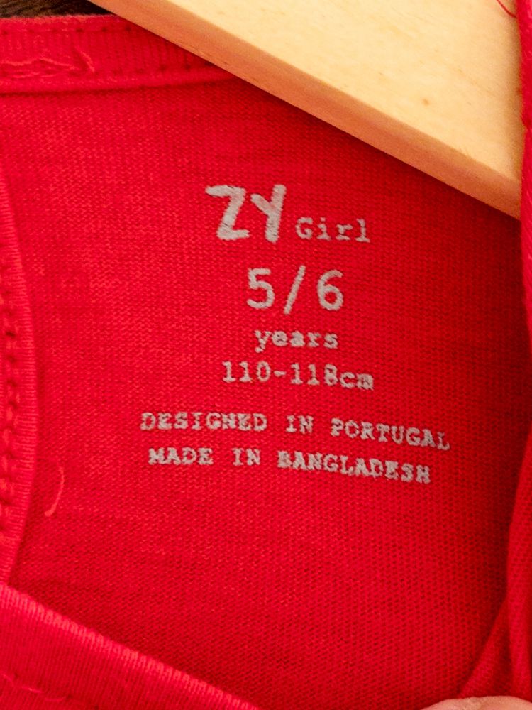 Camisola Vermelha para Menina - Tamanho 5/6
