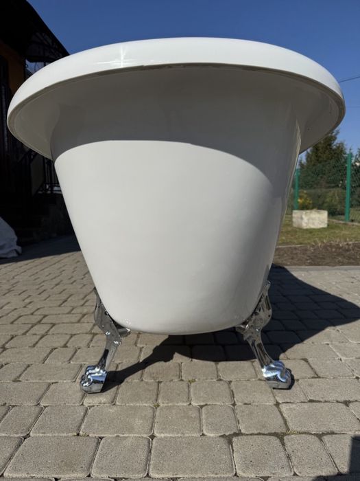 Оренда продаж  ванна на левових лапах 152 см (00165+) фотозона