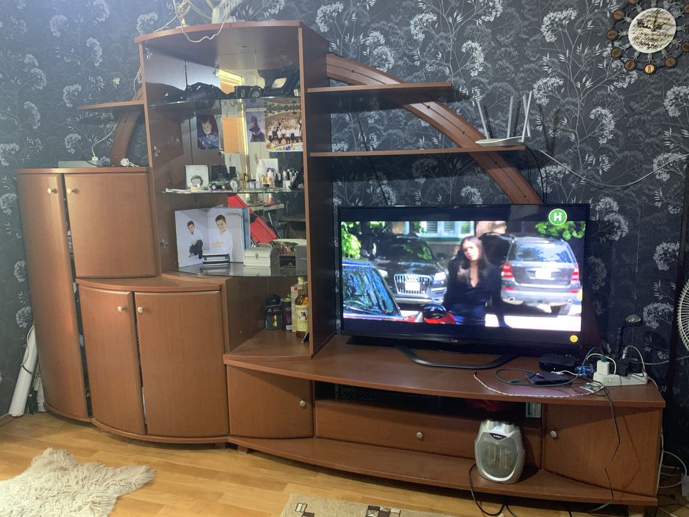 Стенка в гостинную