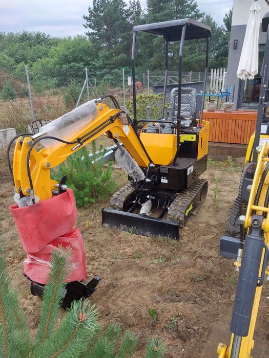 Minikoparka Beartrac HT10 DIESEL 1000kg