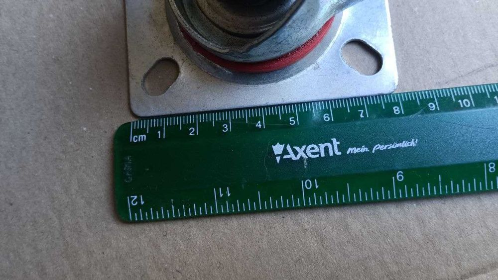 Колесо 75/25-50 с поворотным кронштейном на чорній гумі для тележек