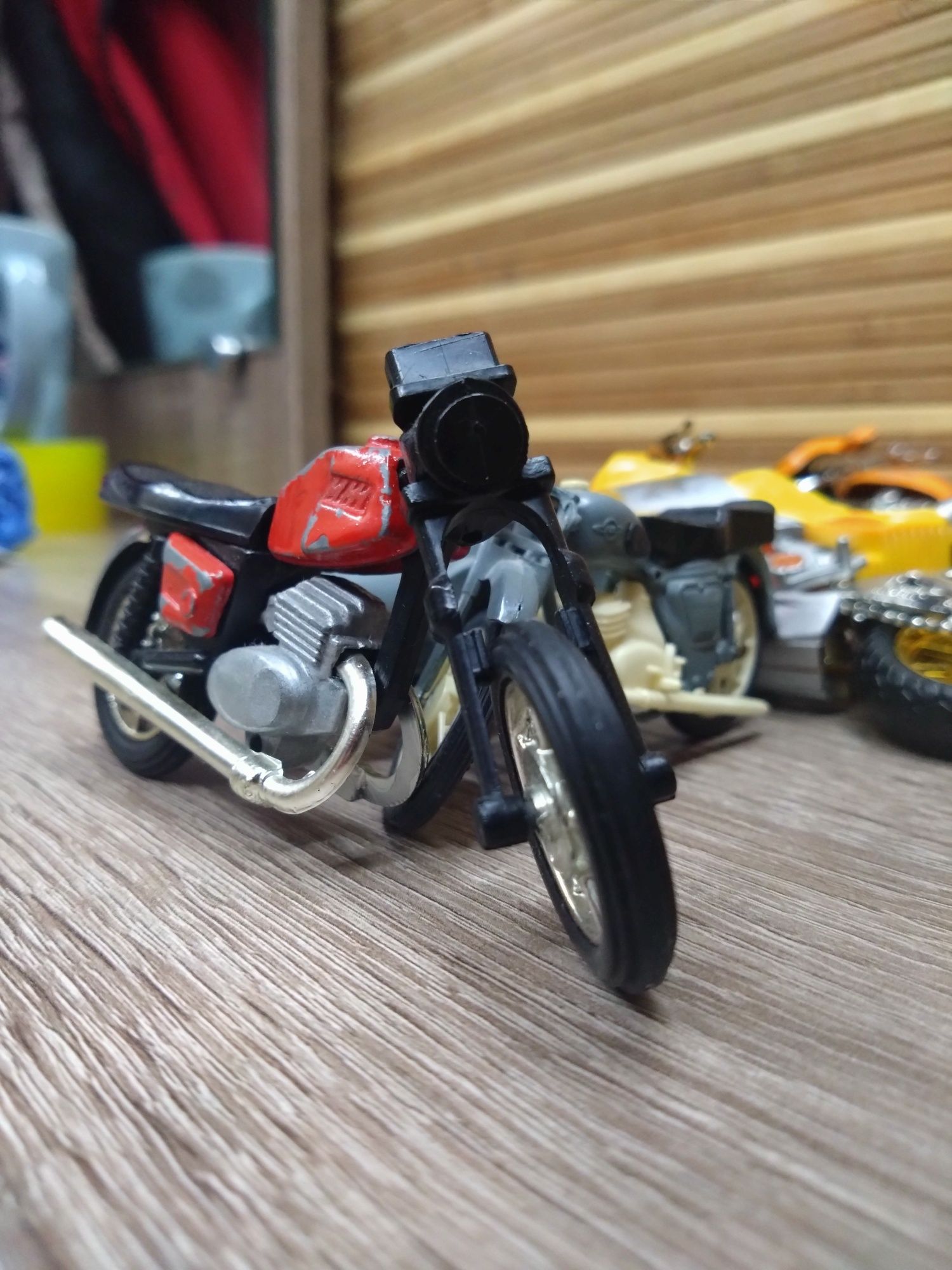 Мотоцикли усср металеві