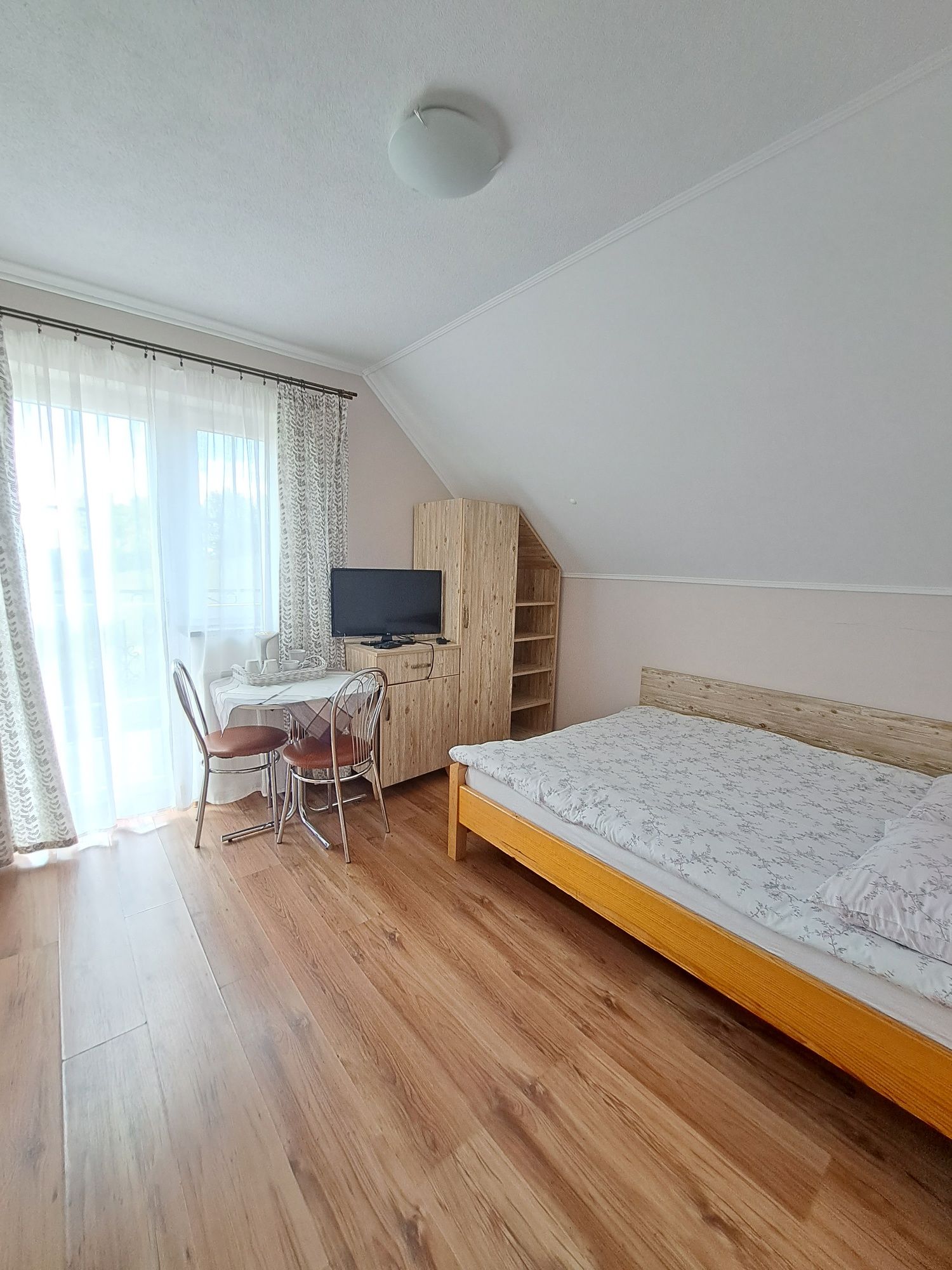 Pokój 2 os z balkonem, noclegi Polańczyk