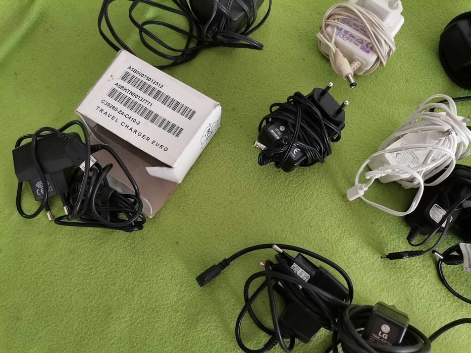 ładowarki do telefonu MOTOROLA LG Ericsson NOKIA Alcatel SAGEM 30 szt
