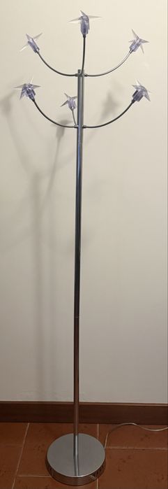 Candeeiro de pé para sala