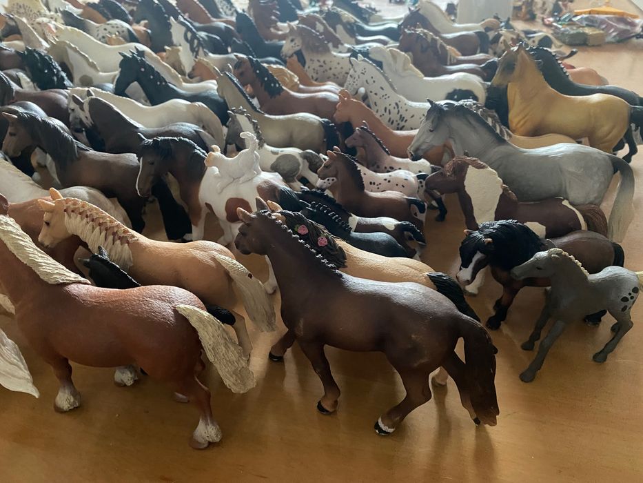 Konie firmy schleich i collecta