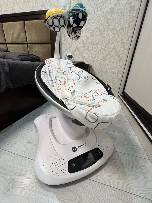 Крісло-гойдалка 4moms mamaroo 4.0 дитяча качель укачивающий центр
