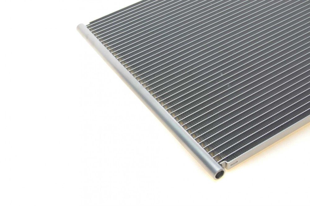 Радіатор кондиціонера Renault Kangoo Trafic Scenik Megane Laguna Logan