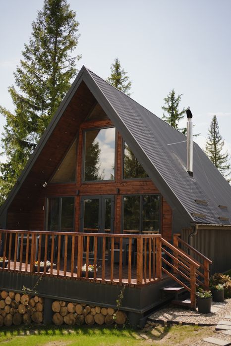 Оренда котеджу в стилі A-frame, здача подобово
