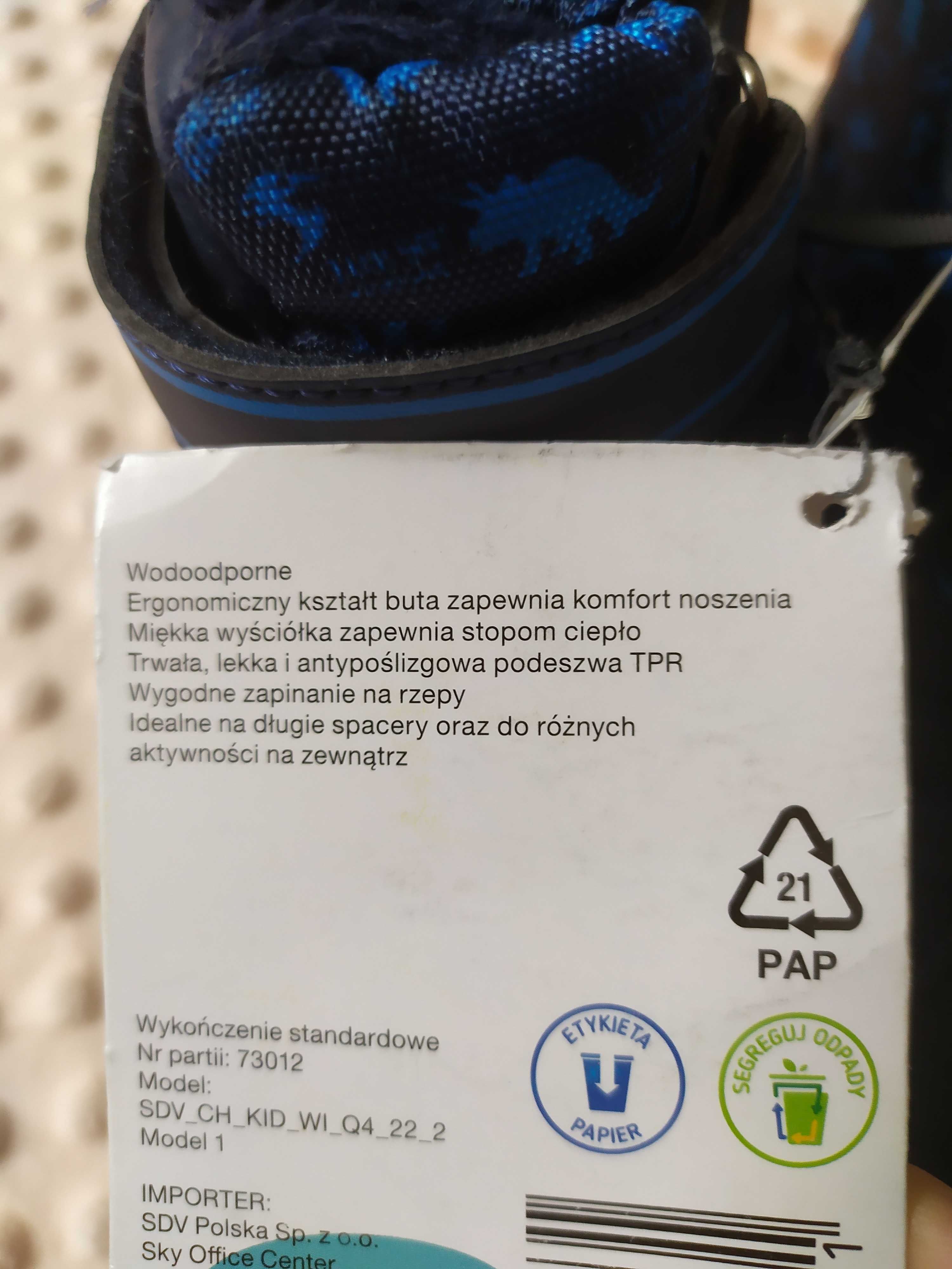 Buty zimowe chłopięce śniegowce 28 kozaki Youngstyle dinozaur