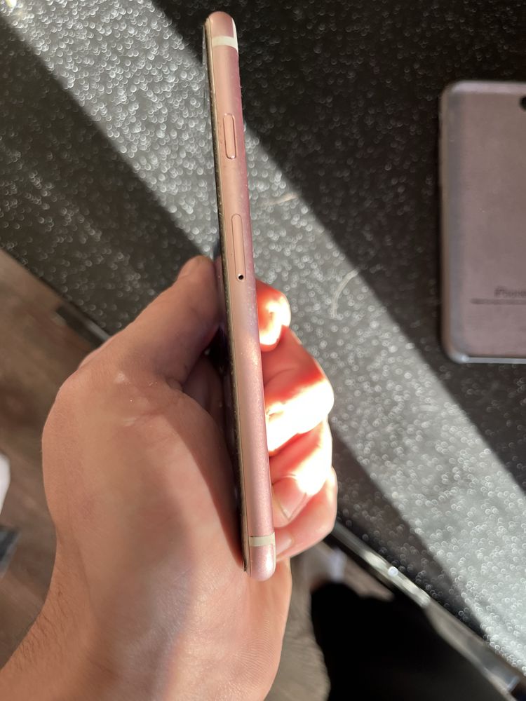 Iphone 6s розовый