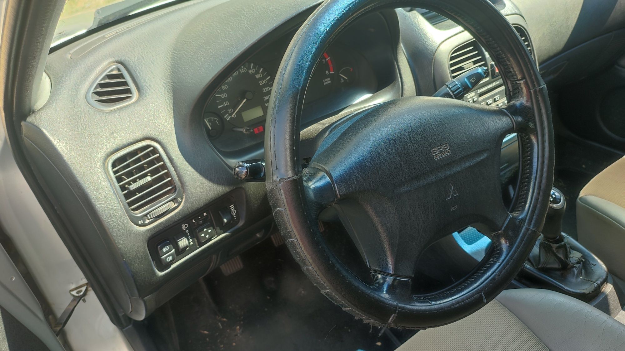 Мицубиси Каризма 2002 г 1.8 GDI