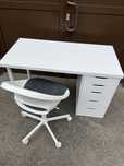 Biurko ikea alex plus krzeslo super stan