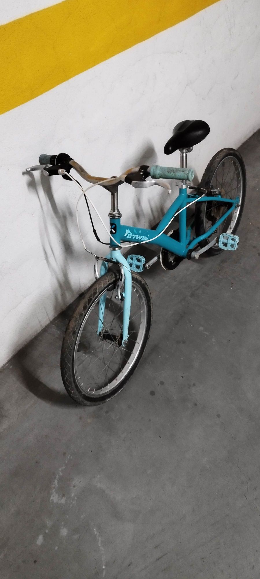Bicicleta criança Btt da Decatlhon roda 20  6 - 9anos