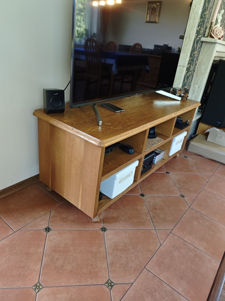 Stolik RTV 135x50x55wys debowy