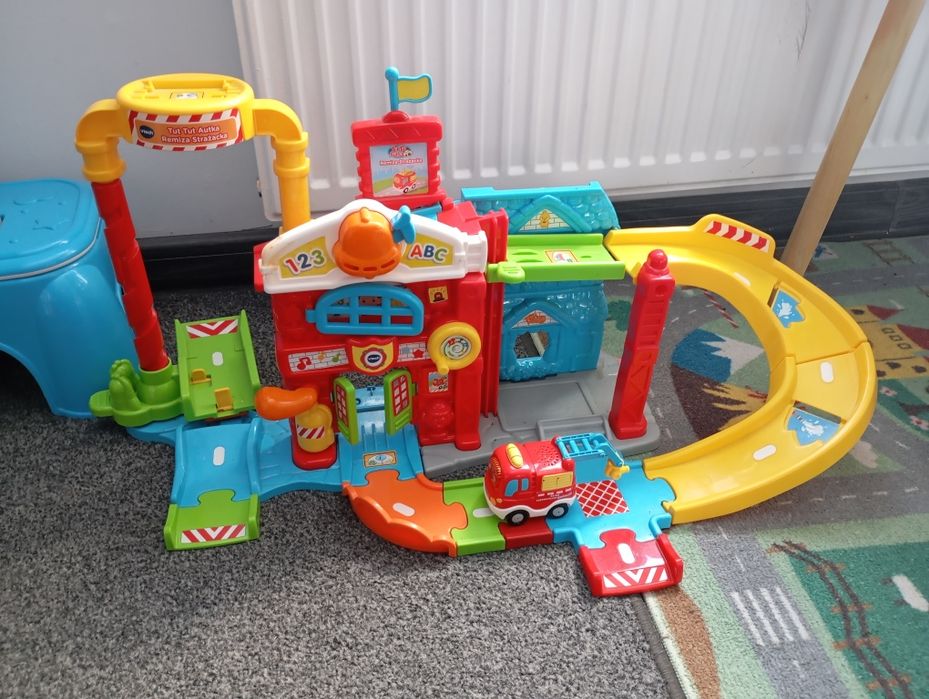 Remiza vtech tut tut autka