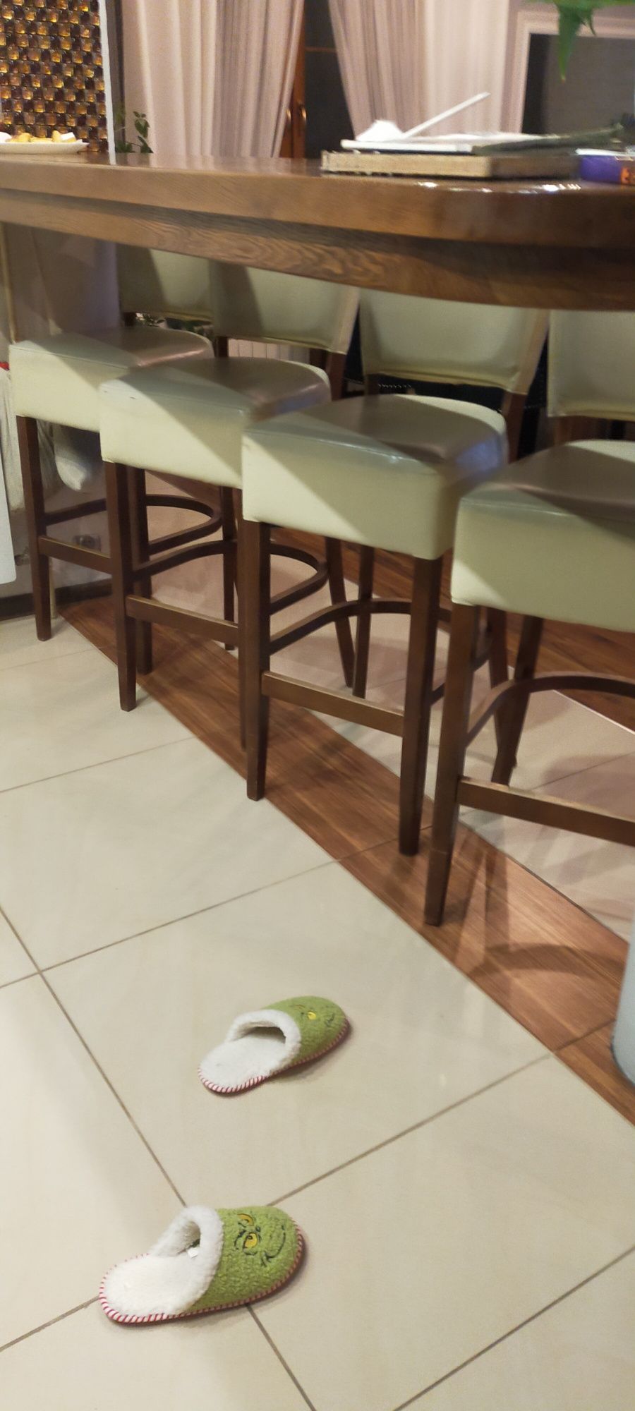 4 sztuki Hoker kuchenny barowy skóra jasna kremowa