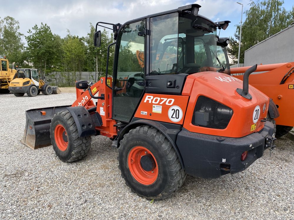 Ładowarka Kubota R070 R080 R065 R060 cat 906 liebherr 506