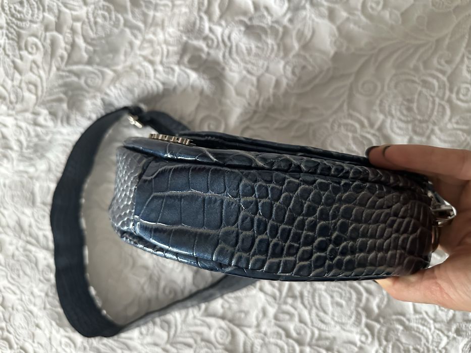 Fabiola nowa torebka nerka saszetka nienieska croco skóra skórzana