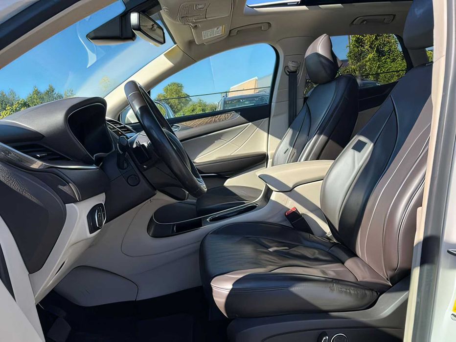 Lincoln MKC      2019