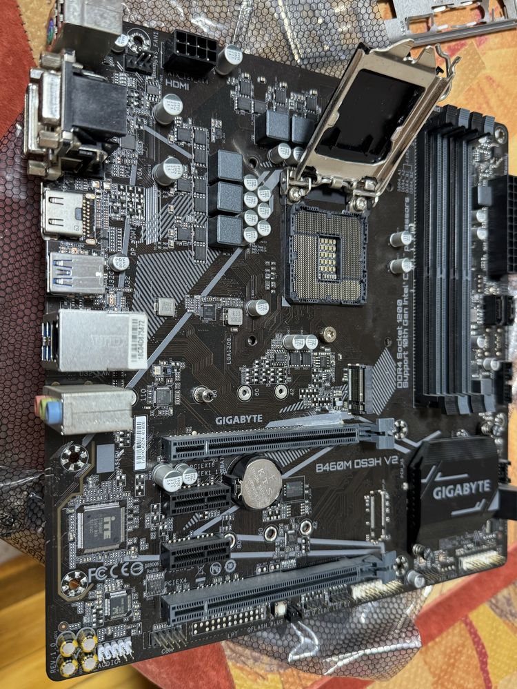 Материнская плата Gigabyte B460M DS3H V2 LGA 1200