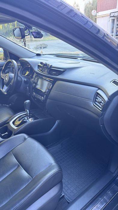 Продам власне авто Nissan Rogue 2016 SL PREMIUM