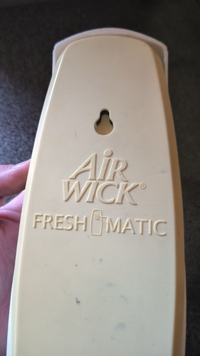 Дозатор для освежителя воздуха Air