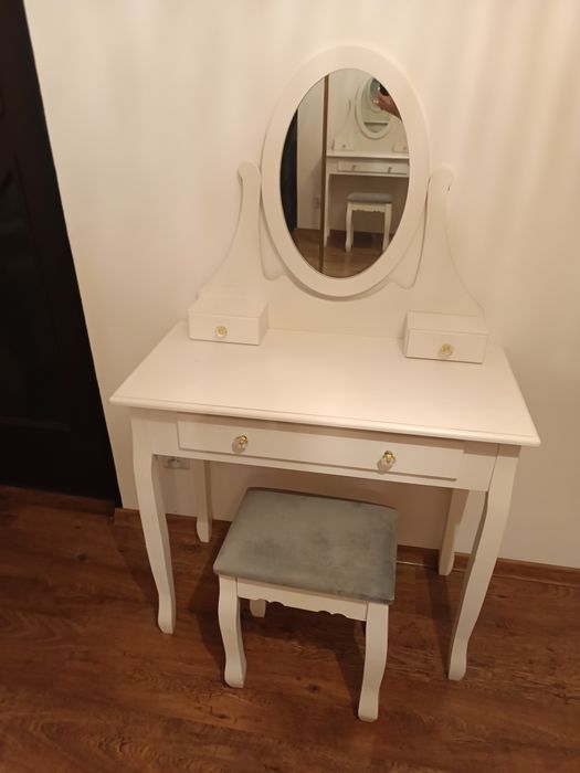 Toaletka Boho z szufladą i taboretem