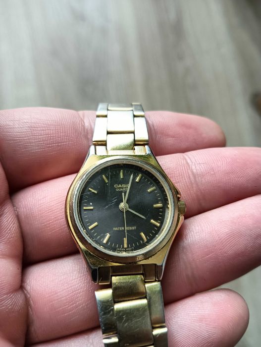 Zegarek damski Casio LTP-1130N-1ARDF czarny cyferblat