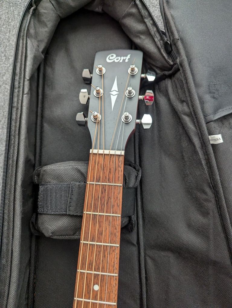 Gitara akustyczna Cort AD810 Op - ful pakiet