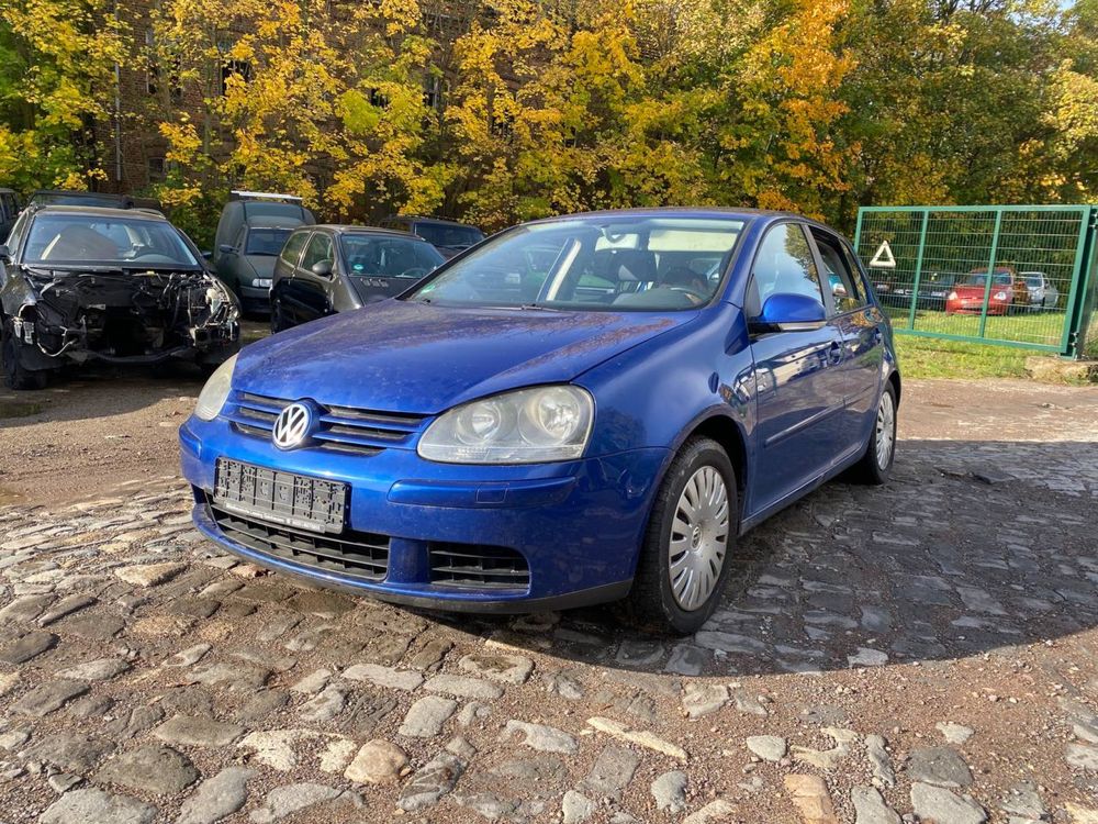 Авторазборка Фольксваген Golf 5 V запчасти разборка гольф 5 шрот