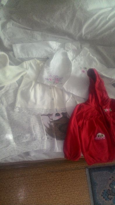 Кофти, светр для дівчинки 12-24 міс.