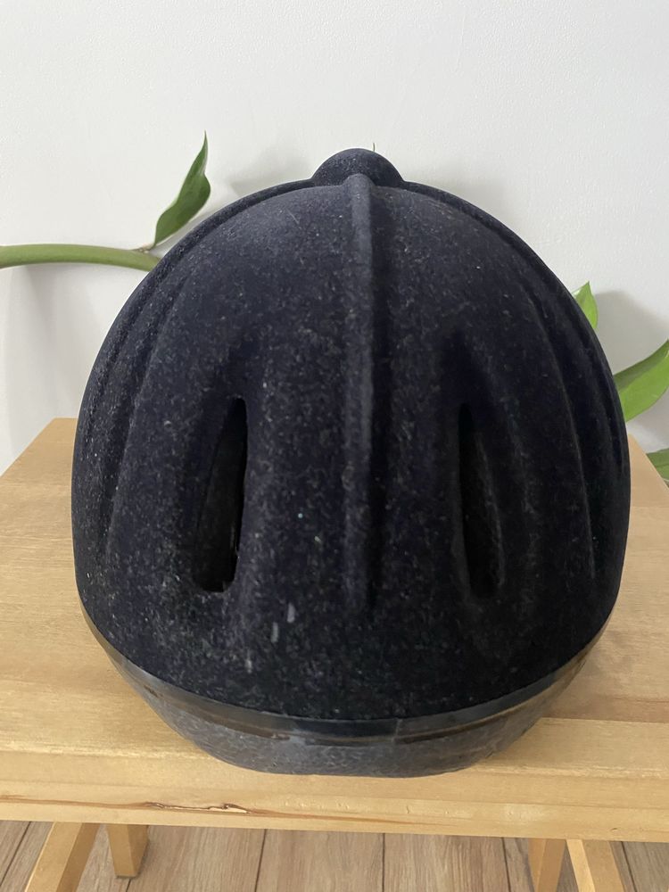 Kask/toczek jeździecki Casco.