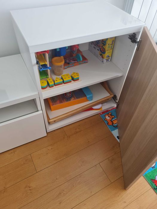 Móvel Sala IKEA modelo Besta