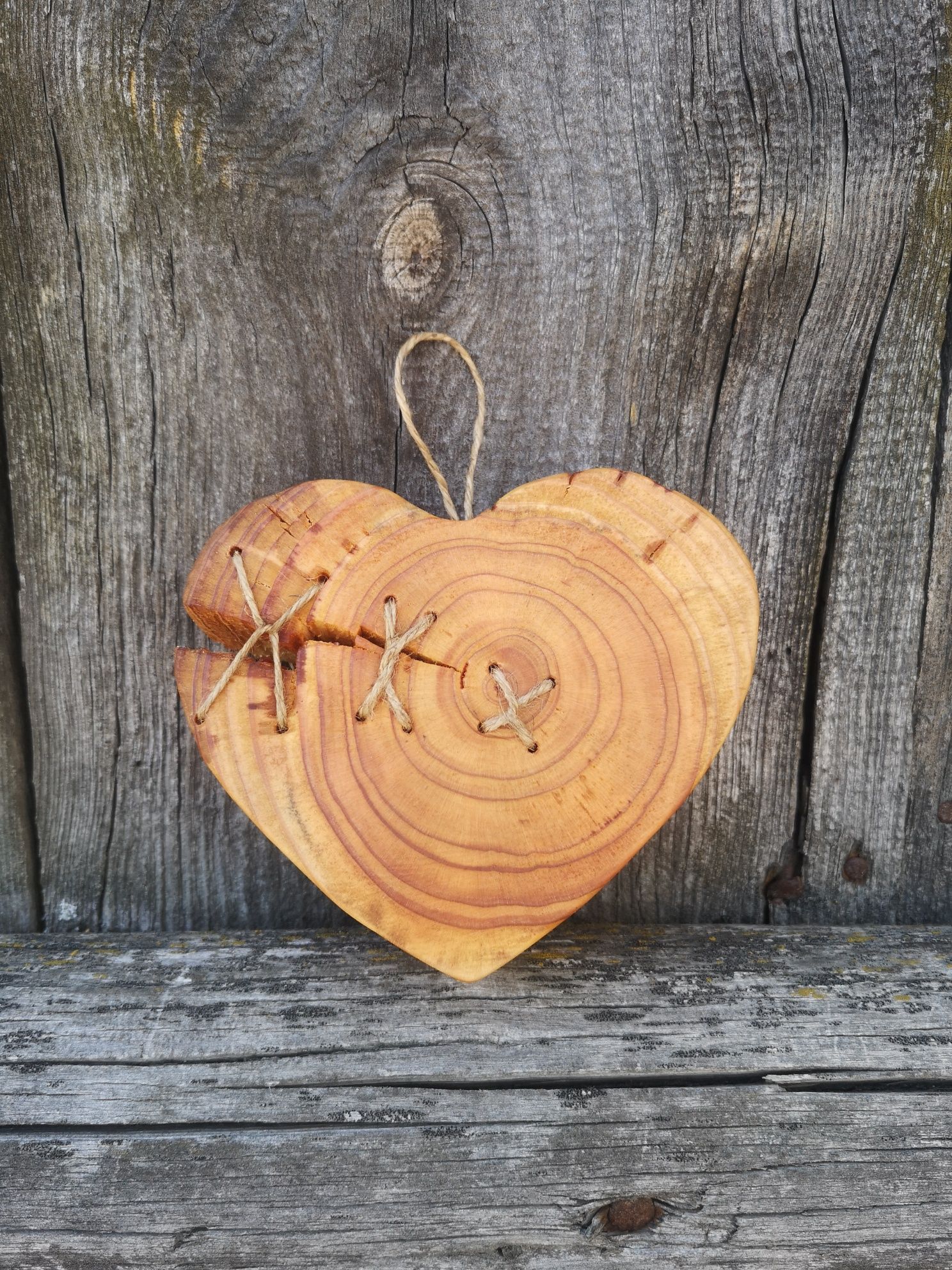 Serce z drewna złamane dekoracja ozdoba pomysł na prezent dla kobiety