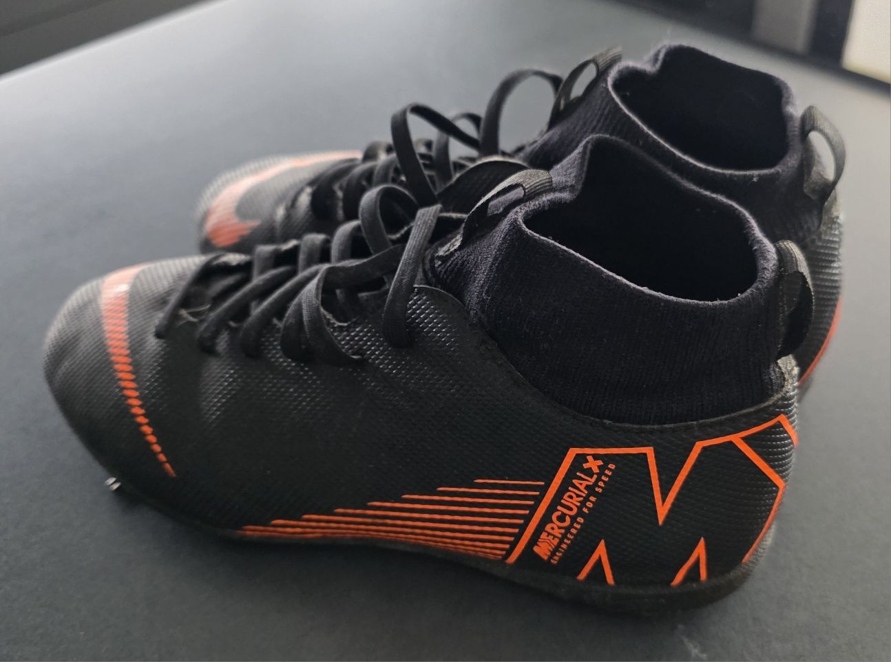 Chuteiras NIKE MERCURIAL X TURF