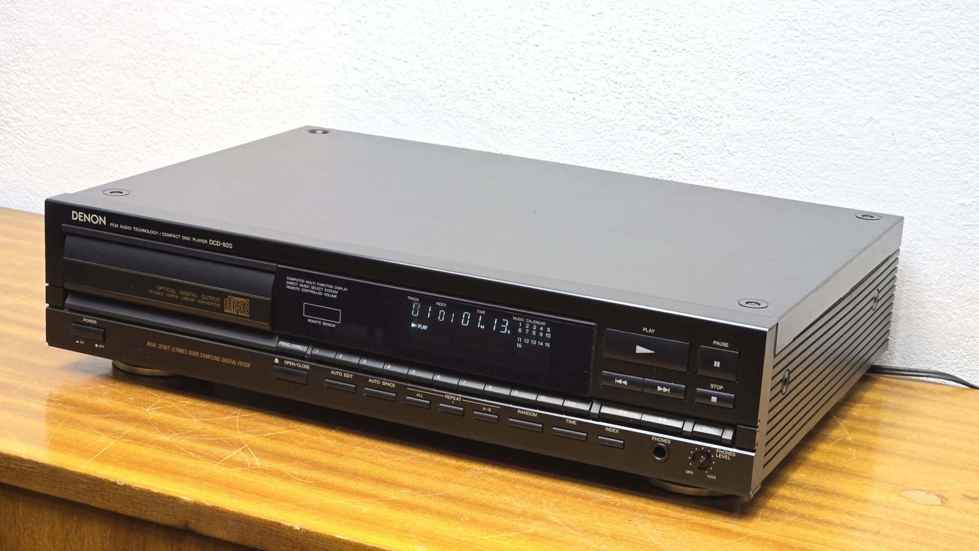 Denon DCD 920 ODTWARZACZ płyt  CD  pilot