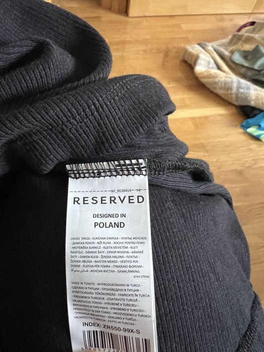 Чорне плаття по фігурі - Reserved (36- s)