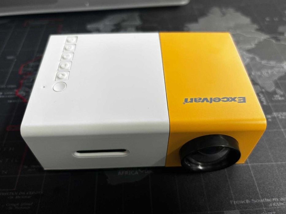 PROJEKTOR mini rzutnik PRZENOŚNY lcd dla dzieci