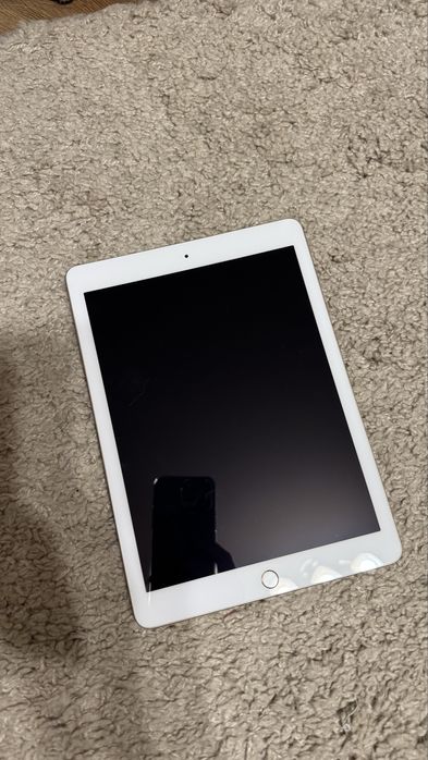 iPad 5 поколение, wi-fi, 32 gb