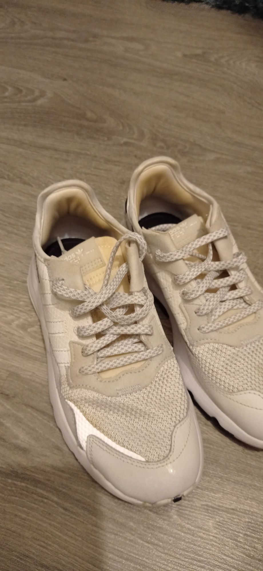 sapatilhas Adidas tamanho 34
