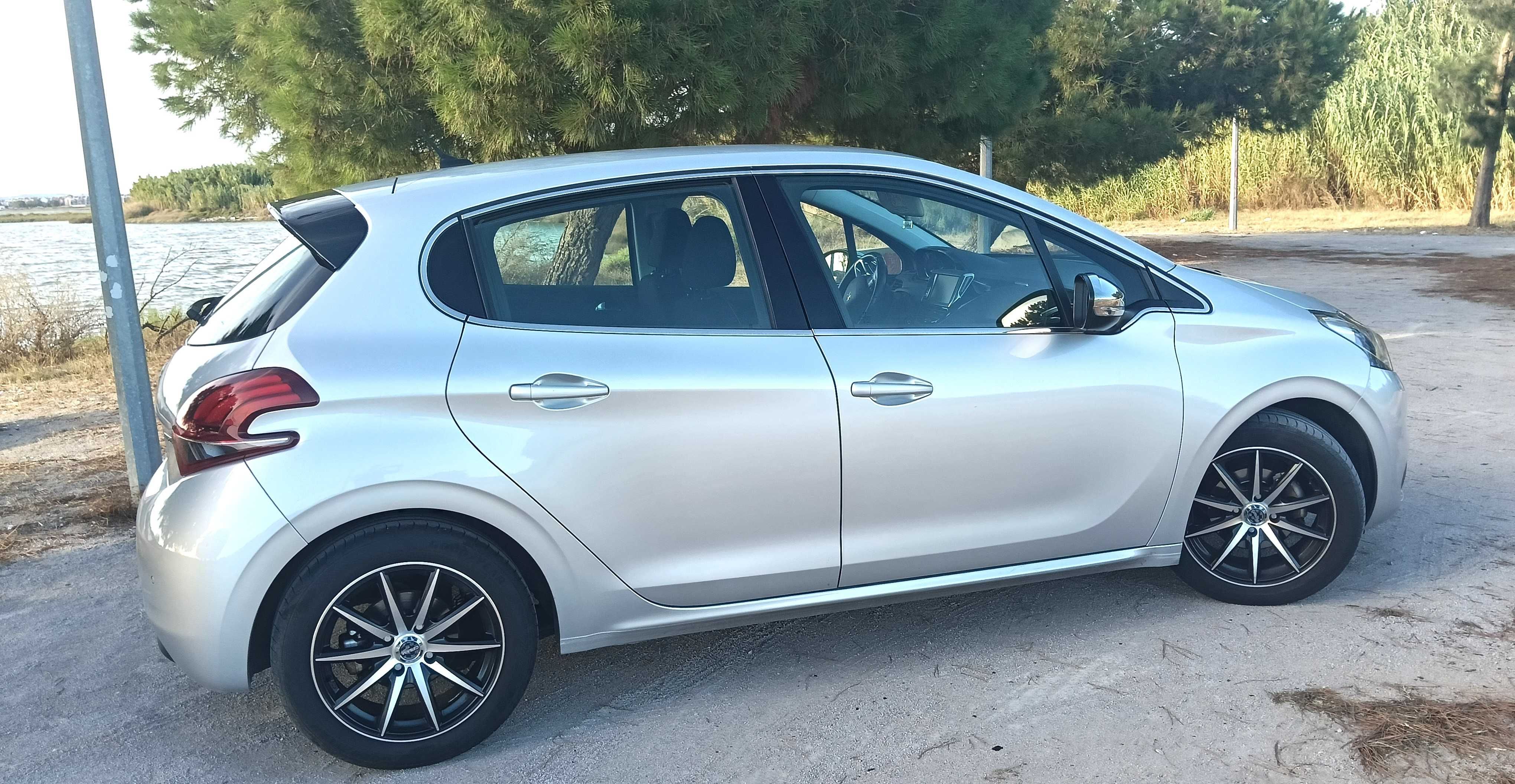 Peugeot 208 1.6 Blue HDi Allure – diesel económico