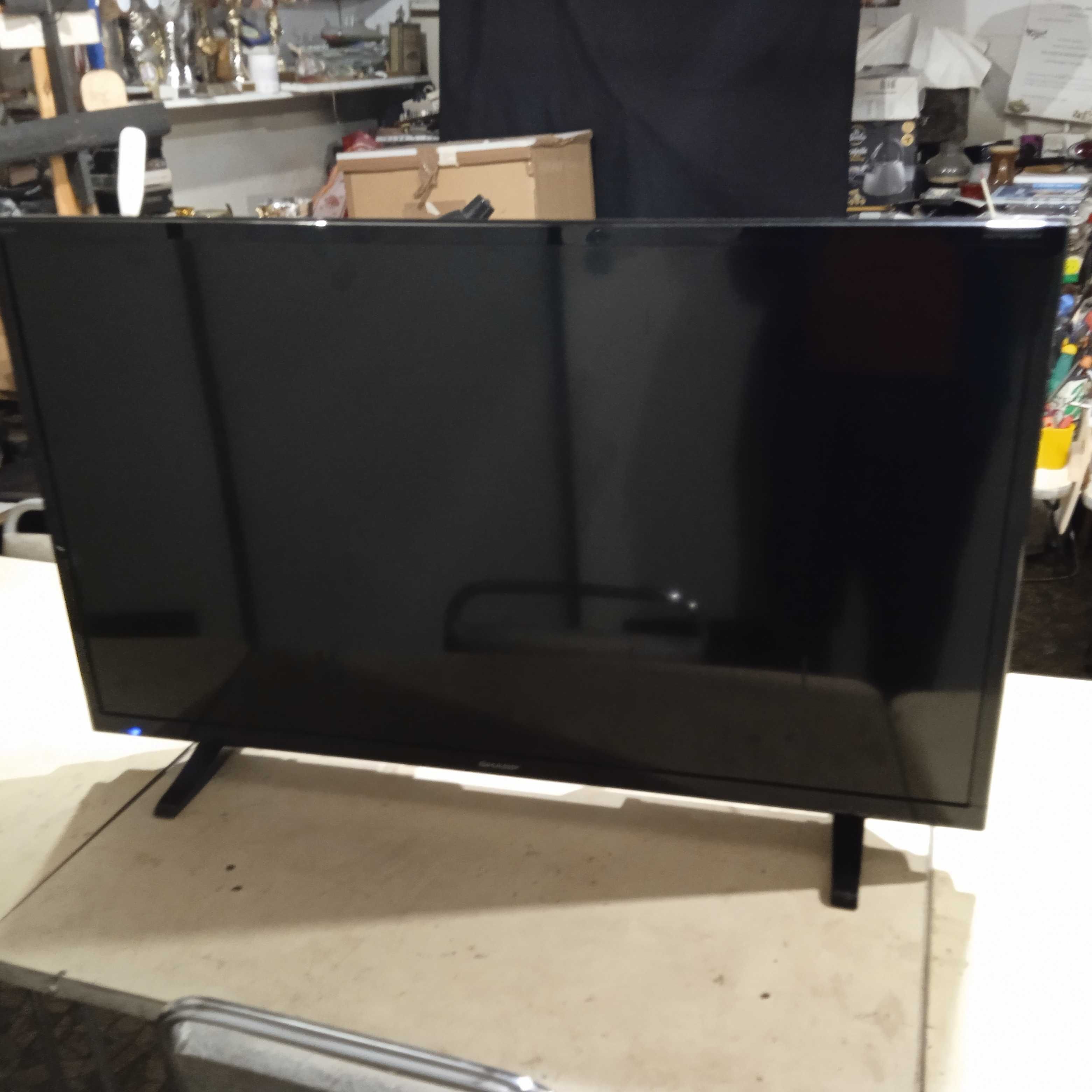 telewizor sharp LC-40CFE4040E uszkodzony na częsci