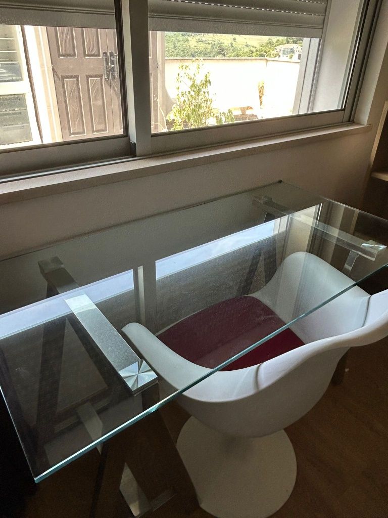 Quarto em apartamento próximo Universidades